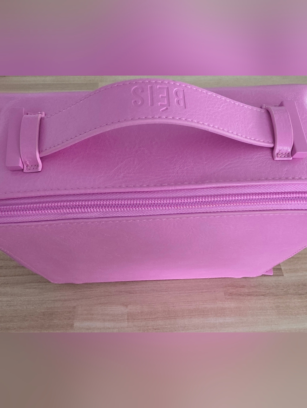 Beis Berry Cosmetic Case
